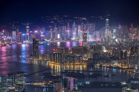 Les lumières de Hong Kong la nuit