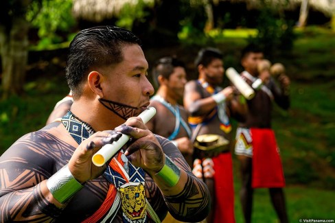 Musiciens traditionnels de la communauté Embera au Panama